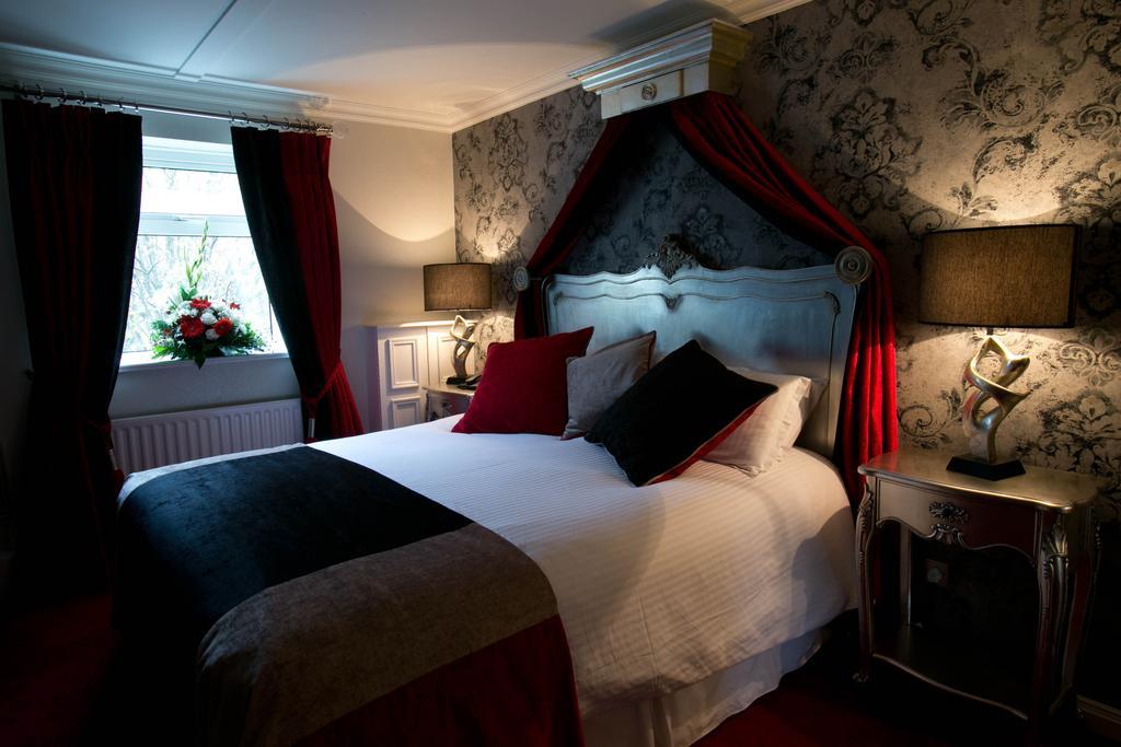 Greenvale Hotel Cookstown Oda fotoğraf